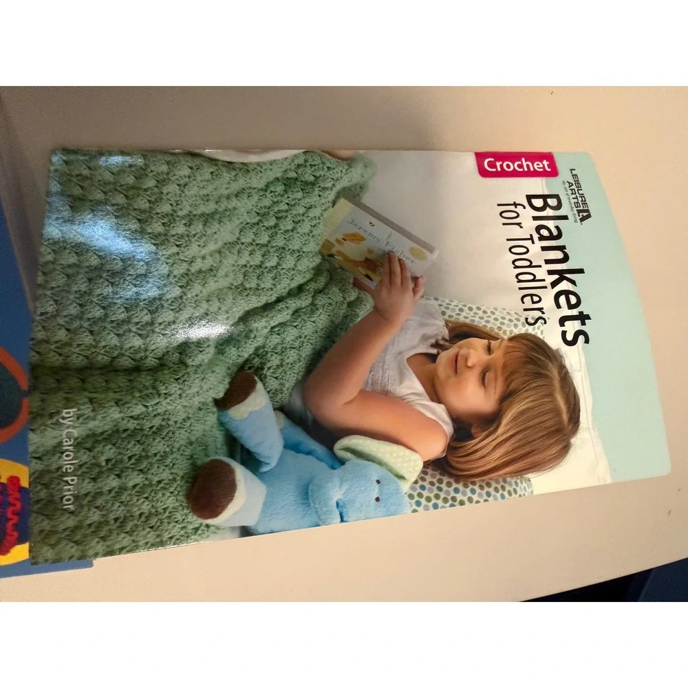 Crochet & Knitting Pattern Book Lot 100 Hats Baby Toddler Blankets Boot Cuffs